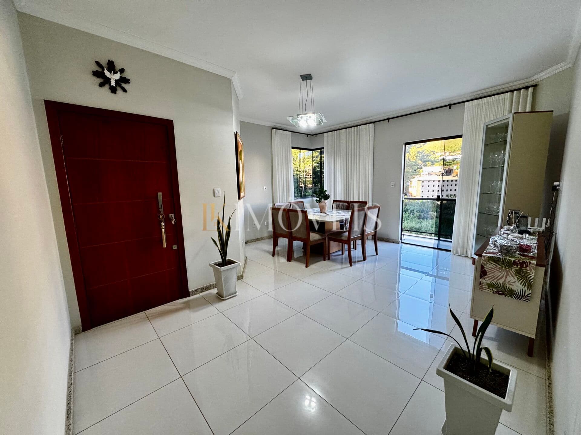 Apartamento com área