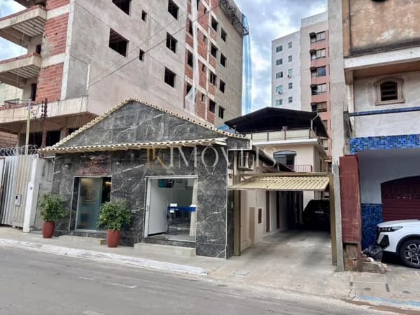 Casa Residencial/Comercial