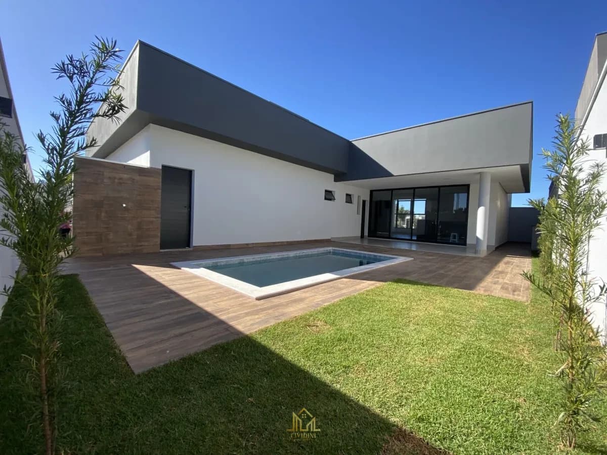 Casa à venda no bairro Jardim Botânico em Uberlândia/MG