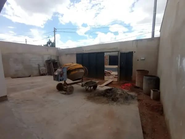 Casa à venda no bairro Jardim Canaã em Uberlândia/MG