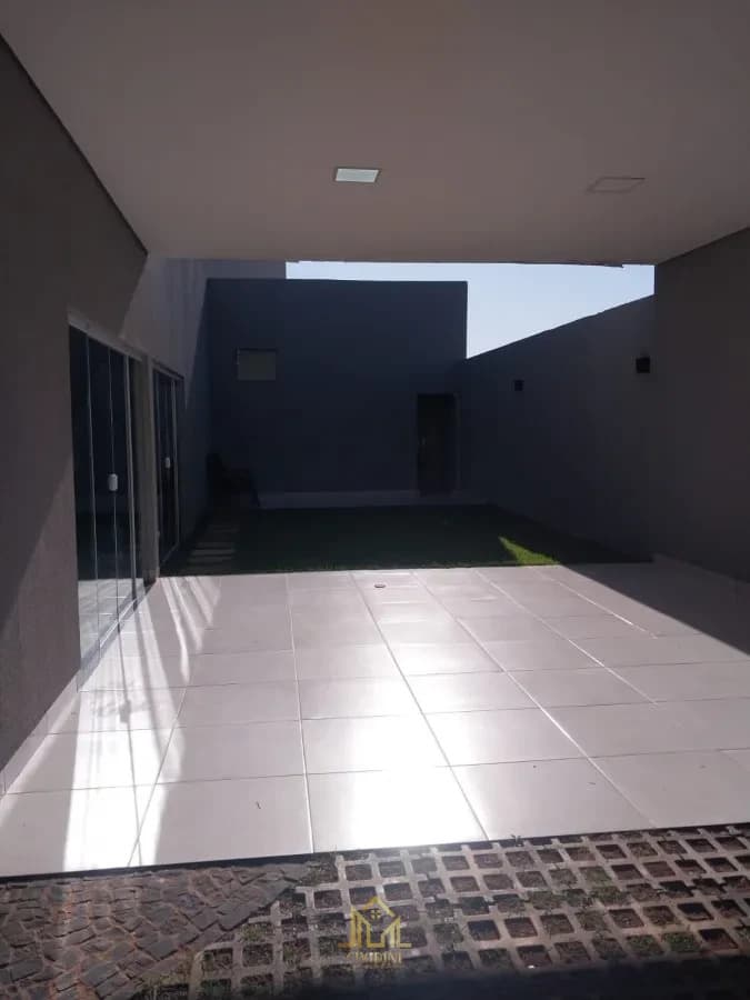 Casa à venda no bairro Loteamento Monte Hebron em Uberlândia/MG