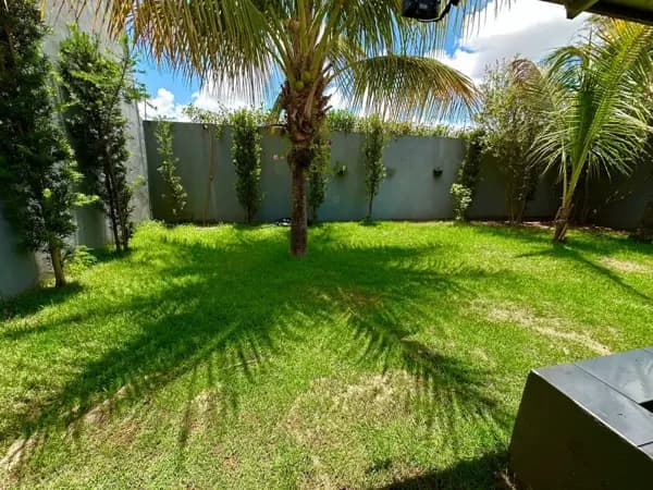 Casa à venda no bairro Segismundo Pereira em Uberlândia/MG