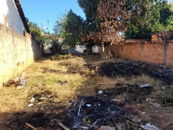 Terreno à venda no bairro Jardim Canaã em Uberlândia/MG