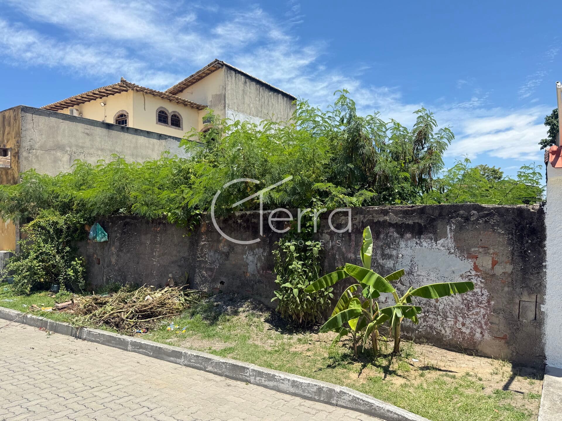 Terreno de 360m² no Bairro Sopotó