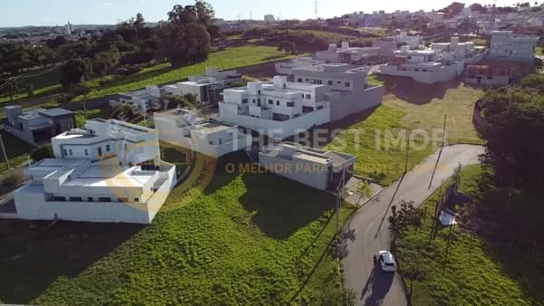 VENDE SE TERRENO - VIVVA