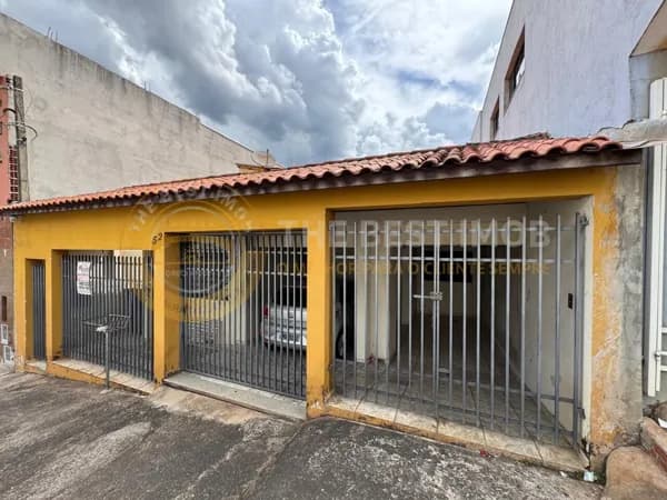 VENDE SE CASA - CENTRO