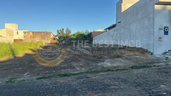 VENDE SE TERRENO - SANTO ANTONIO