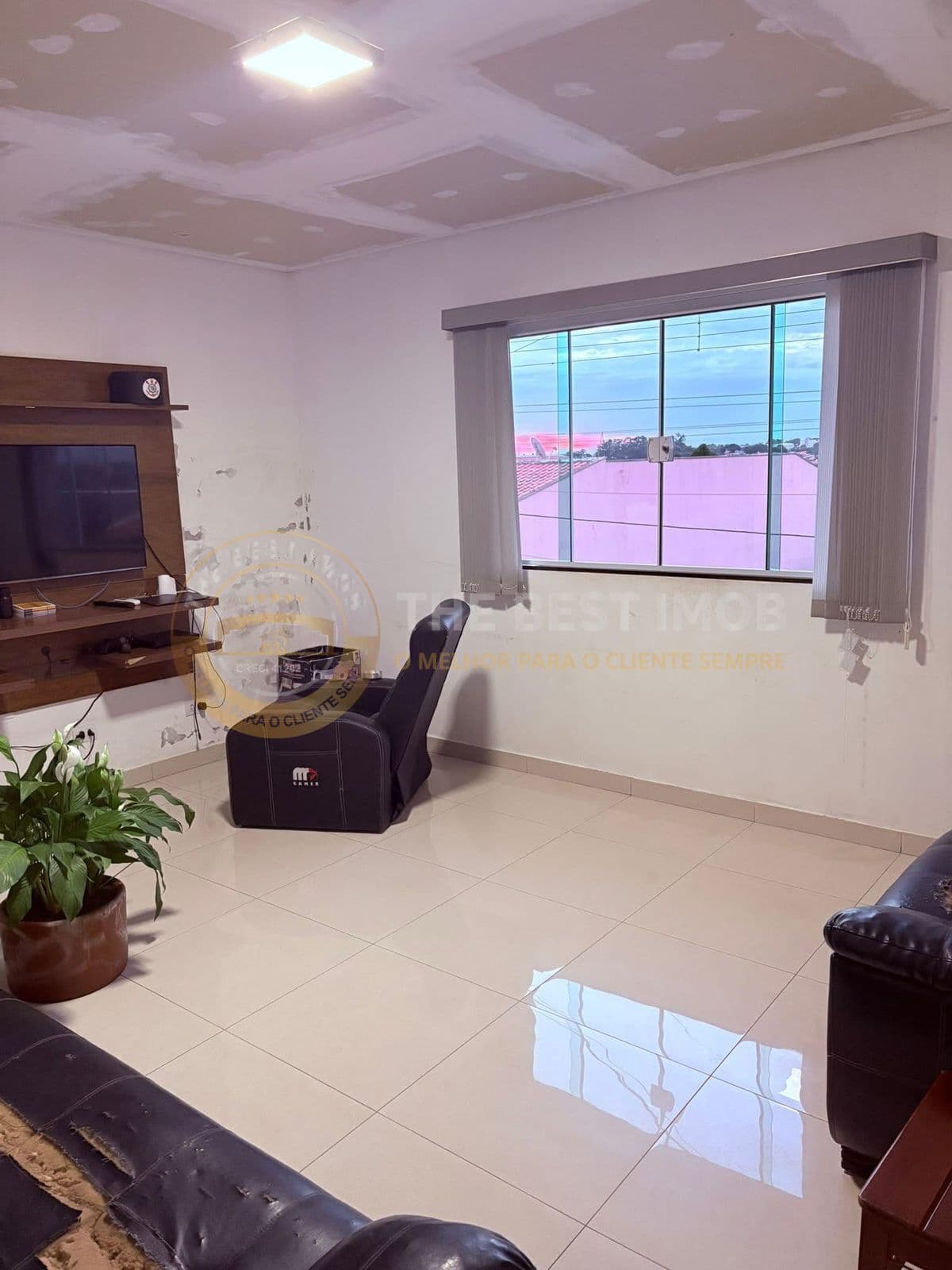 VENDE SE CASA - JARDIM DO BOSQUE