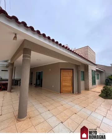Casa com móveis planejados