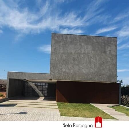 Mobiliada e com Piscina