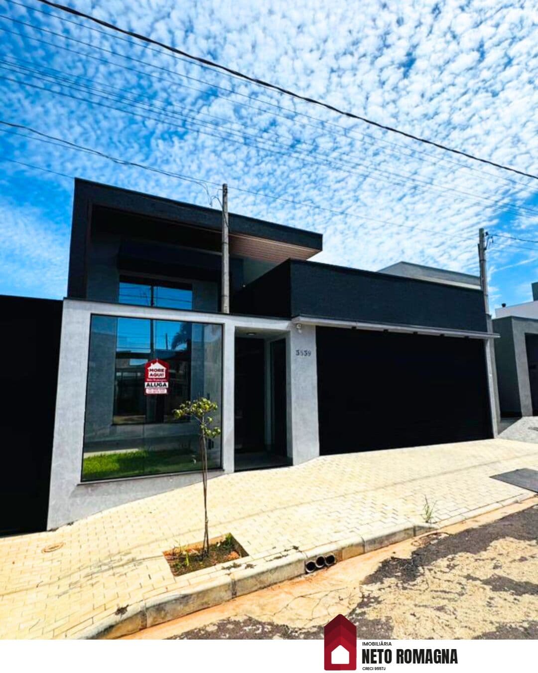 Casa com piscina, amplo quintal e energia fotovoltaica