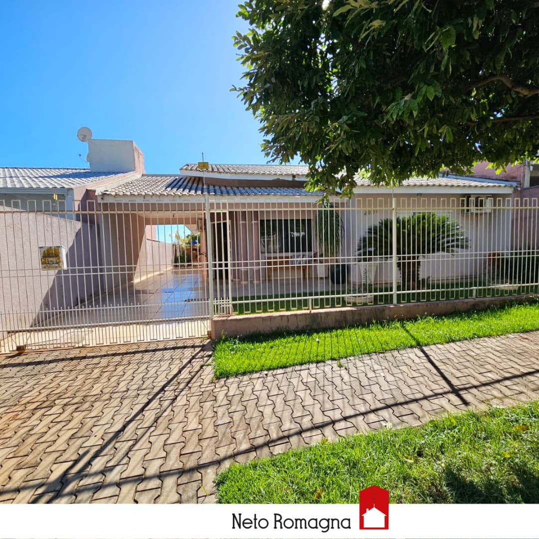 Casa em Umuarama - Jardim América