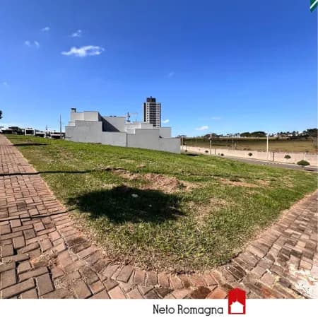 Terreno com 499,43