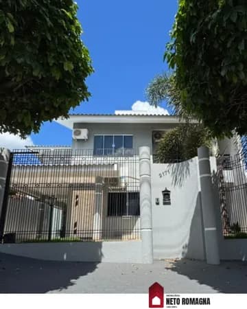 Casa com móveis planejados