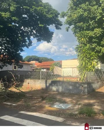 Lote/Terreno em Umuarama - Zona II
