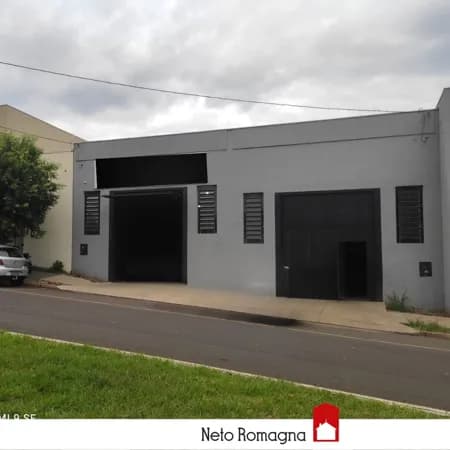 Salão Comercial com 176,57m² - Av. Alexandre Ceranto