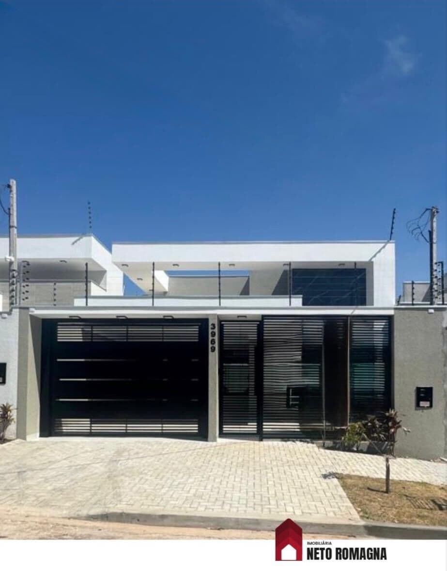Casa com placa solar