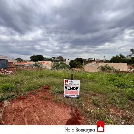 Lote/Terreno em Perobal - Centro