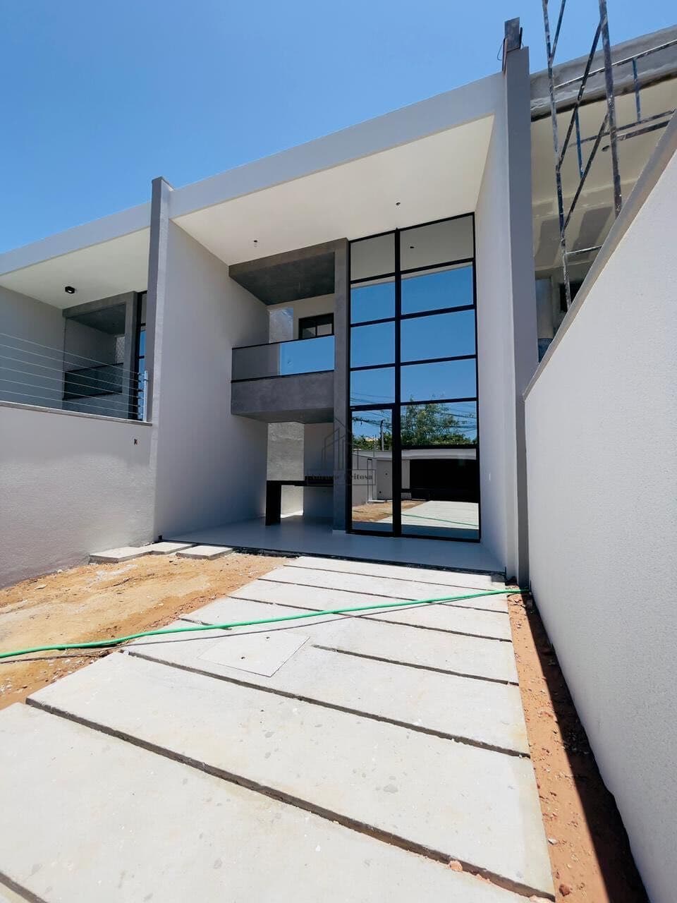 Casa solta em excelente localização