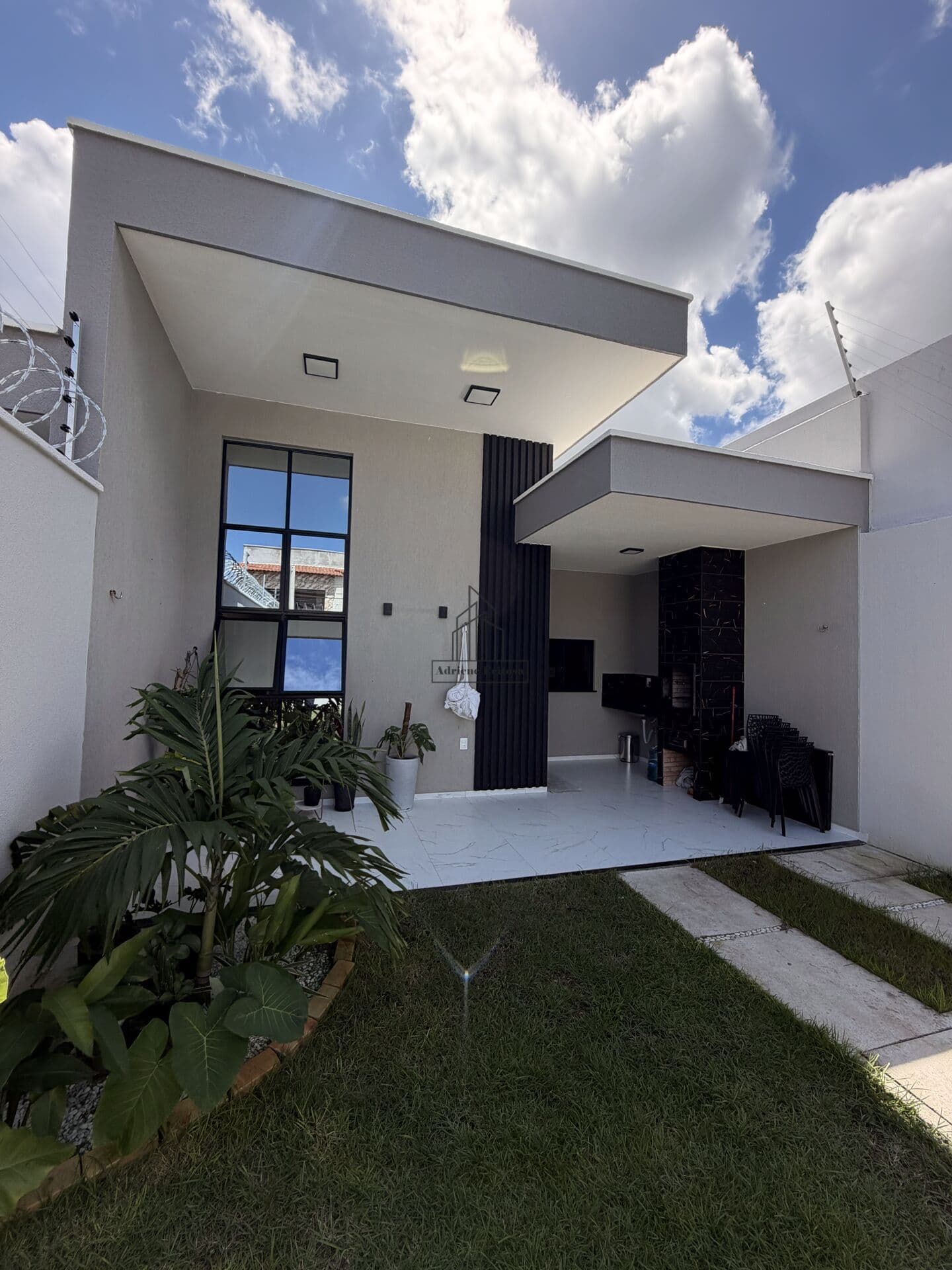 Casa Semi nova, pronta pra morar