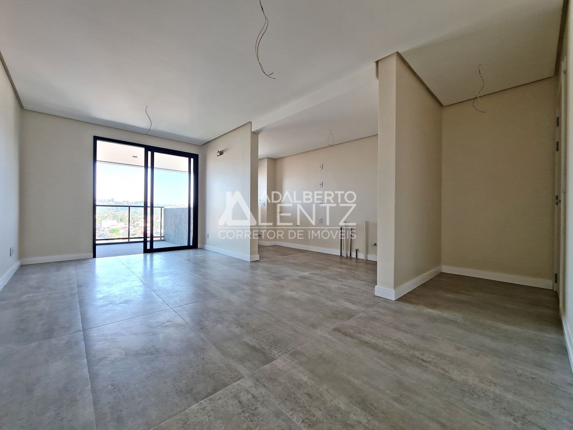 Apartamento no Centro de Campo Bom com 2 dormitórios