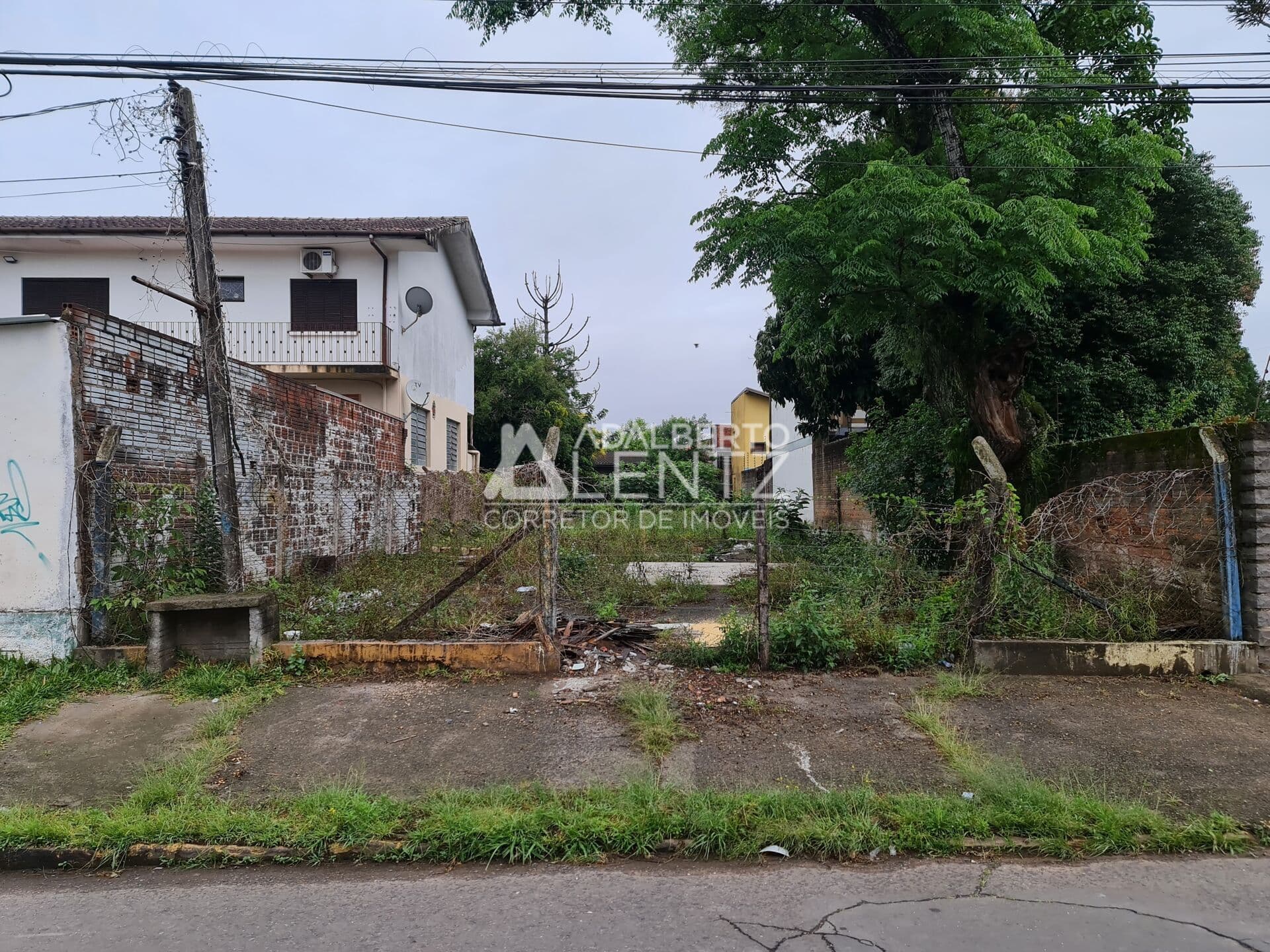 Terreno no bairro Industrial em Novo Hamburgo com 470 m²