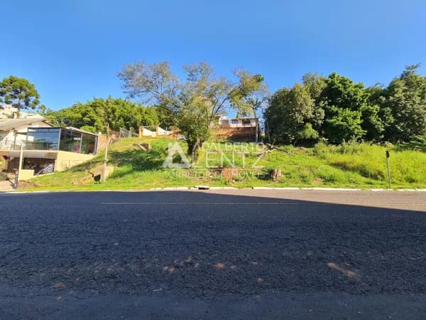 Terreno no bairro Guarani em Novo Hamburgo com 1.220 m²