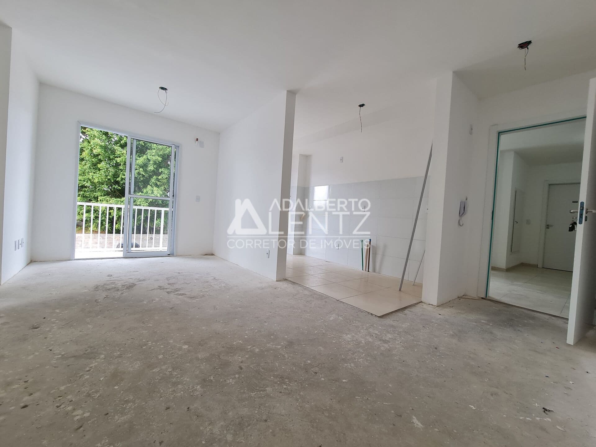 Apartamento no bairro Primavera em Novo Hamburgo com 2 dormitórios