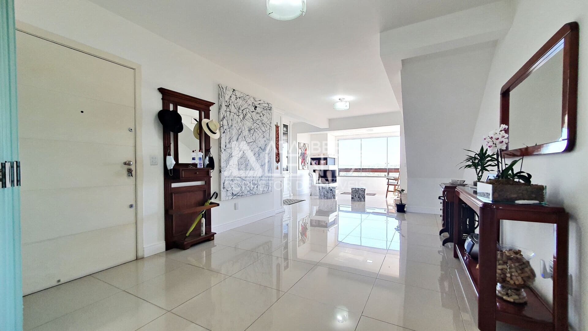 Cobertura Duplex Alto Padrão Semi Mobiliada à Venda no bairro Boa Vista em Novo Hamburgo