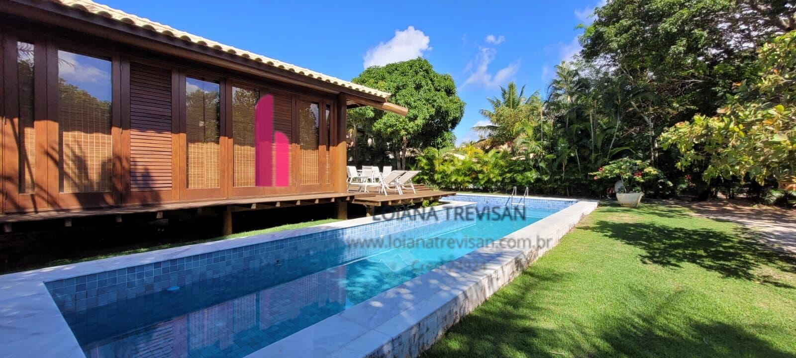 Casa Térrea Alto Padrão 3 suítes Quinta das Lagoas
