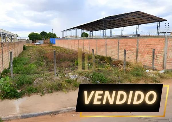 Lote/Terreno em Boa Vista - Centenário