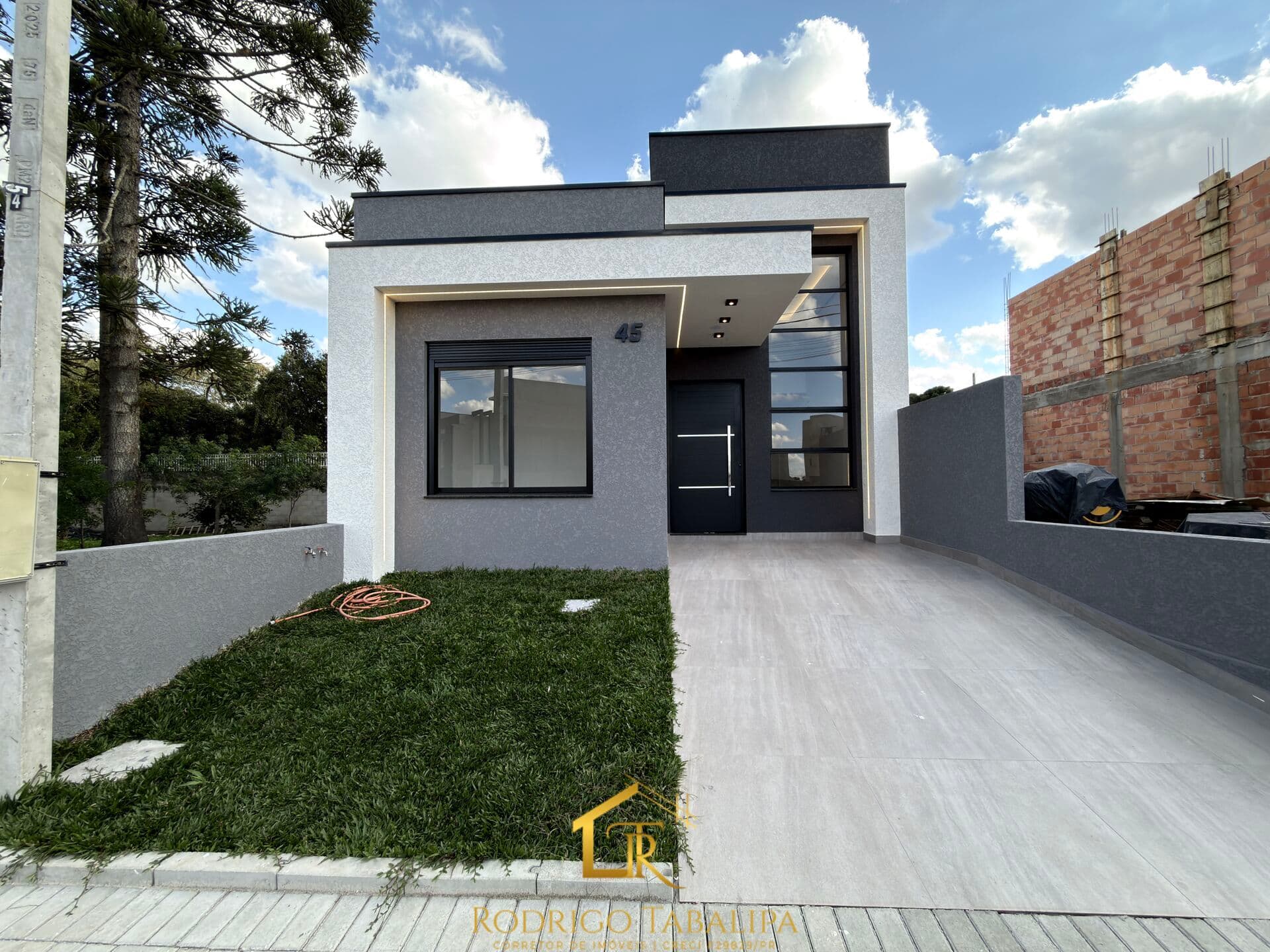Casa em condominio Moderna com Churrasqueira e Acabamento de Alto Padrão, Umbará, Curitiba