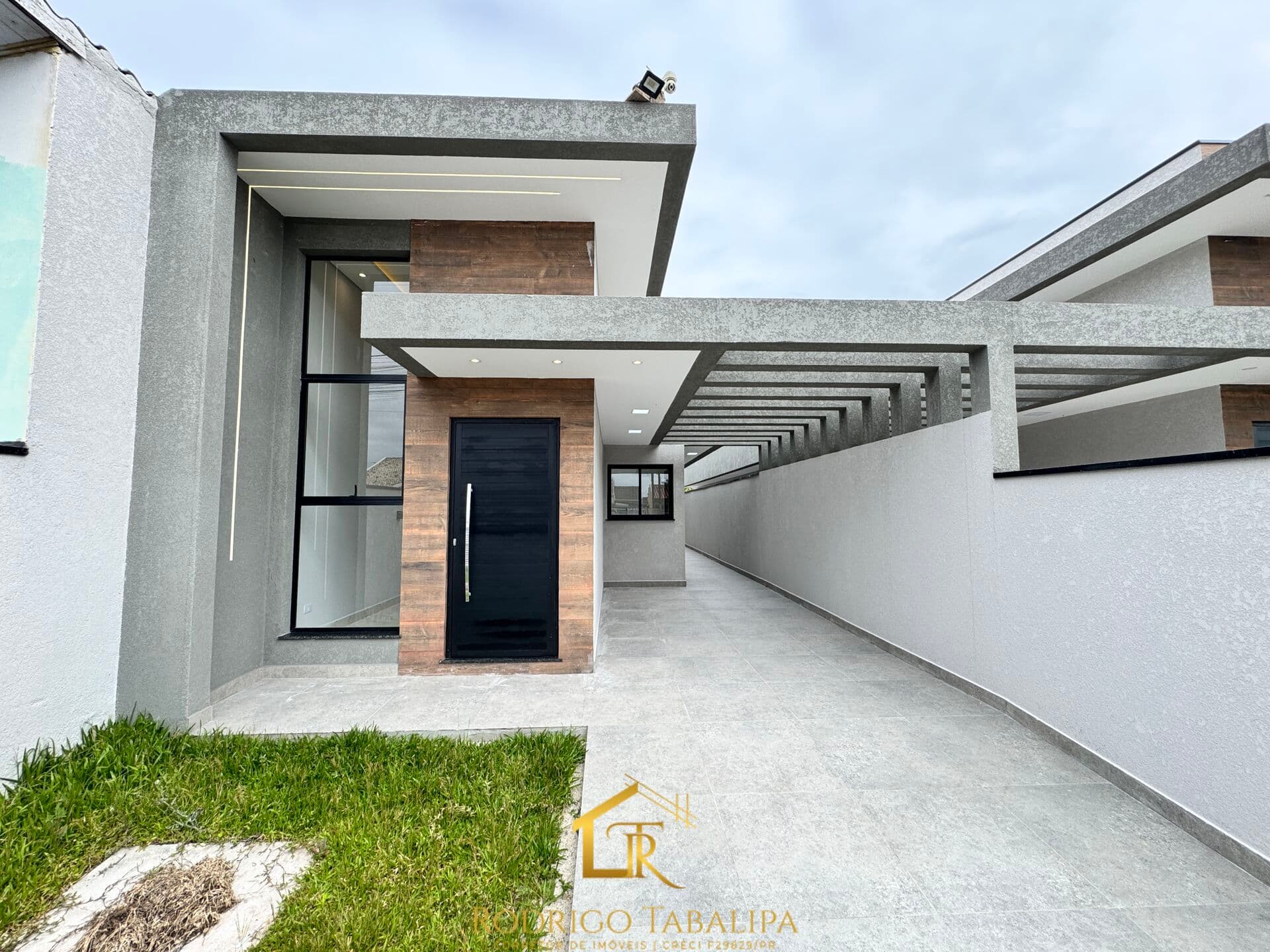Casa Alto Padrão, 3 Quartos 1 suite, Costeira, São José dos Pinhais/PR