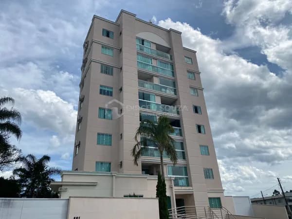 Apartamento em São João Batista - Centro