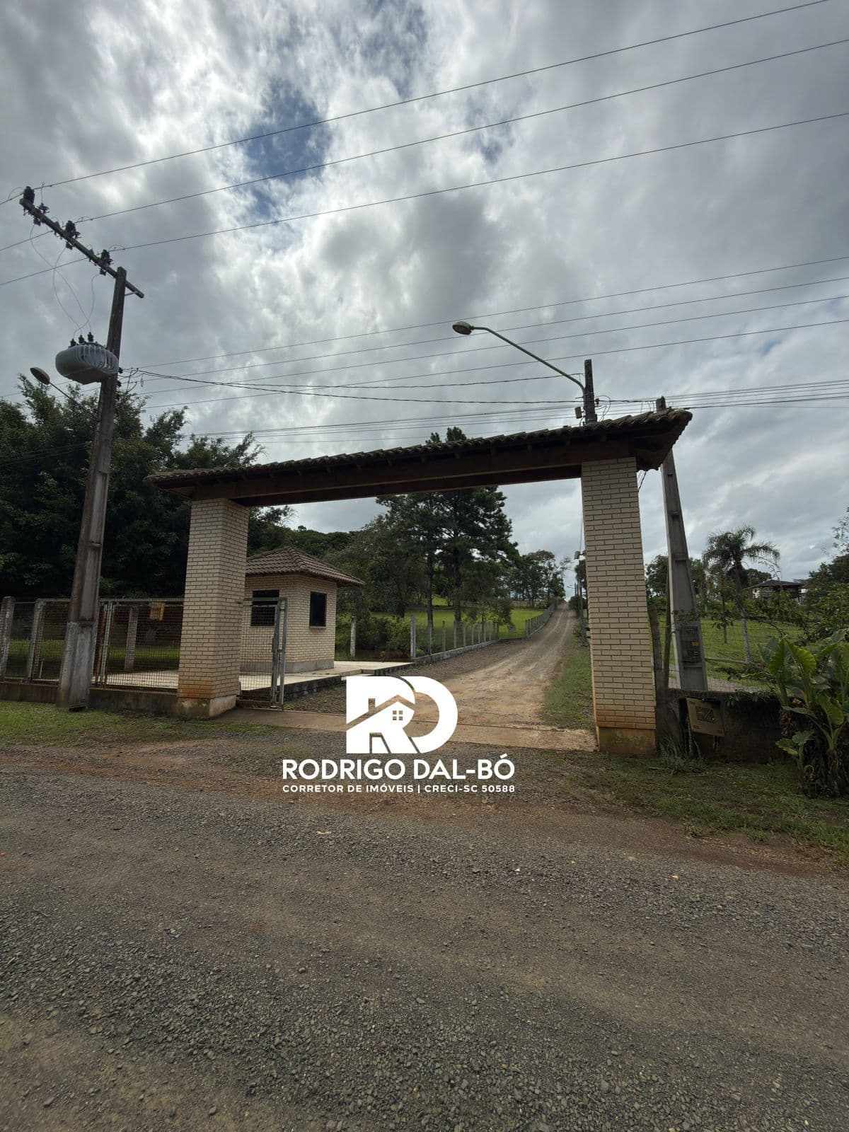 Fazenda/Sítios/Chácaras em Sangão - Morro Grande