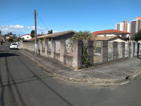 Casa com Edícula Próspera