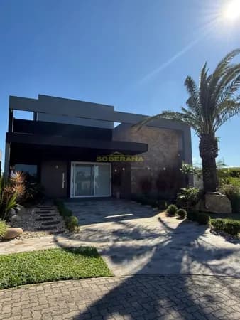 Casa em Capão da Canoa - Capão da Canoa