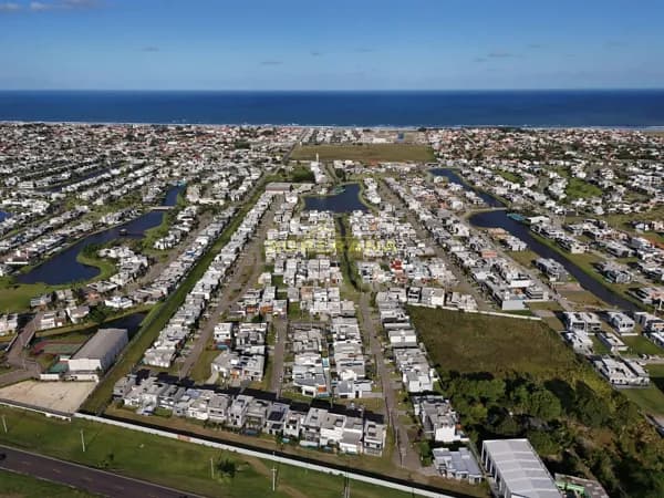 Lote/Terreno em Xangri-Lá - Centro