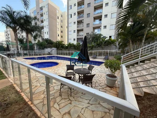 Lindo Apartamento à Venda no Portal das Safiras em Hortolândia - Varanda e Suíte.