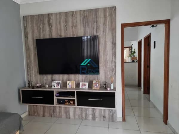 Linda Casa em Hortolândia com 02 Quartos, Suíte em Terreno de 250m², Aceita Financiamento