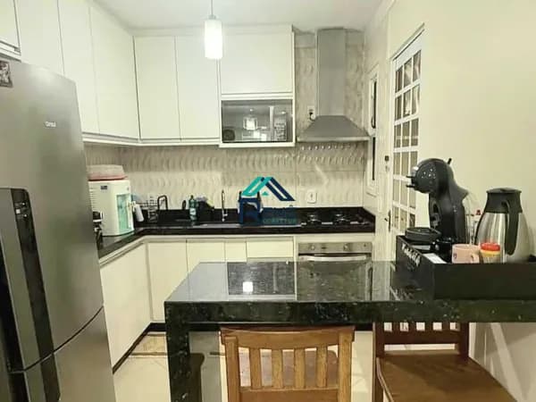 Casa à venda no Condomínio Villa Flora Hortolândia, com 3 Quartos, 02 vagas de garagem
