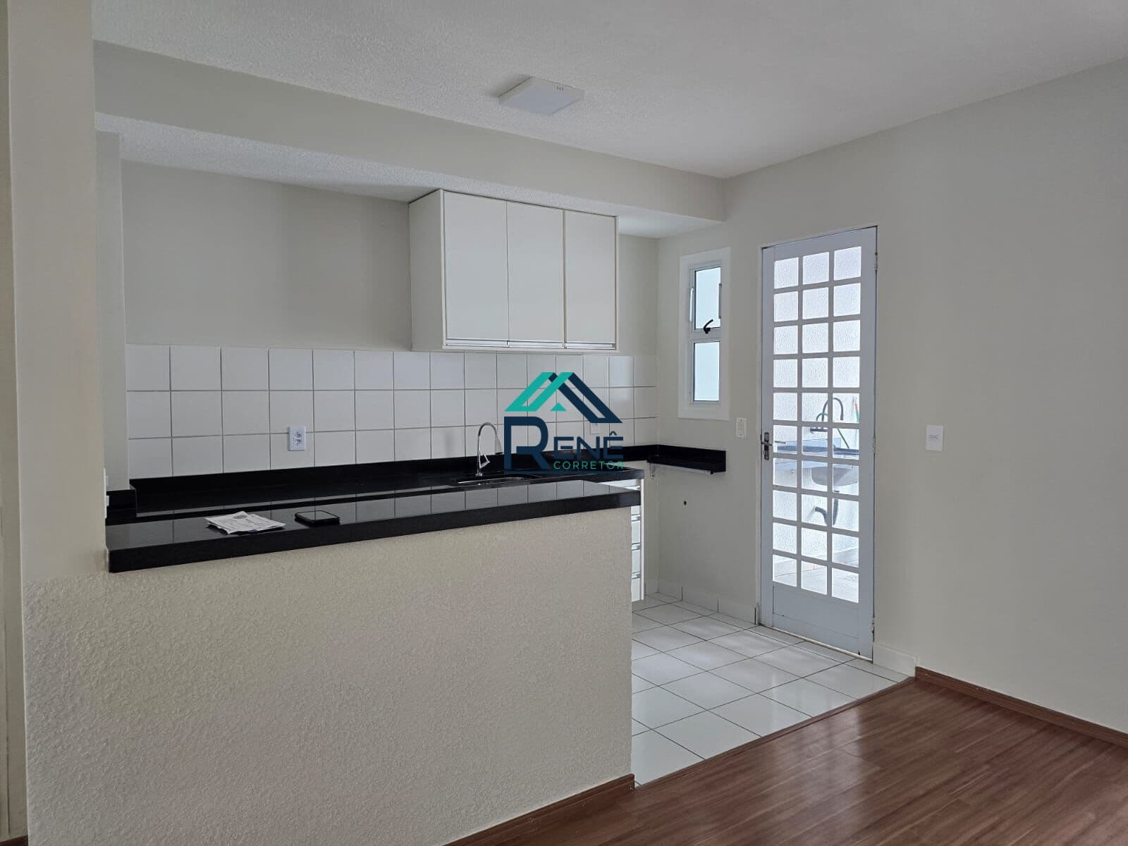 Casa à Venda em Villa Flora Hortolândia com 2 Quartos, Preço de Oportunidade!!