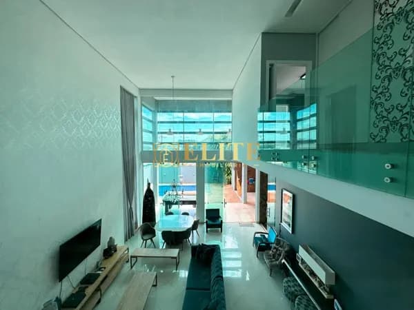 Casa Alto Padrão.