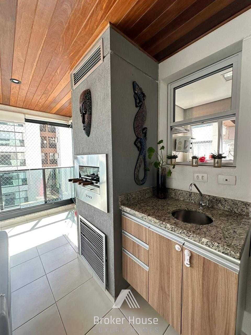 Apartamento na Granja Julieta