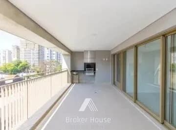 Apartamento em Moema