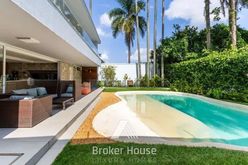 Linda casa a venda no Jardim Marajoara