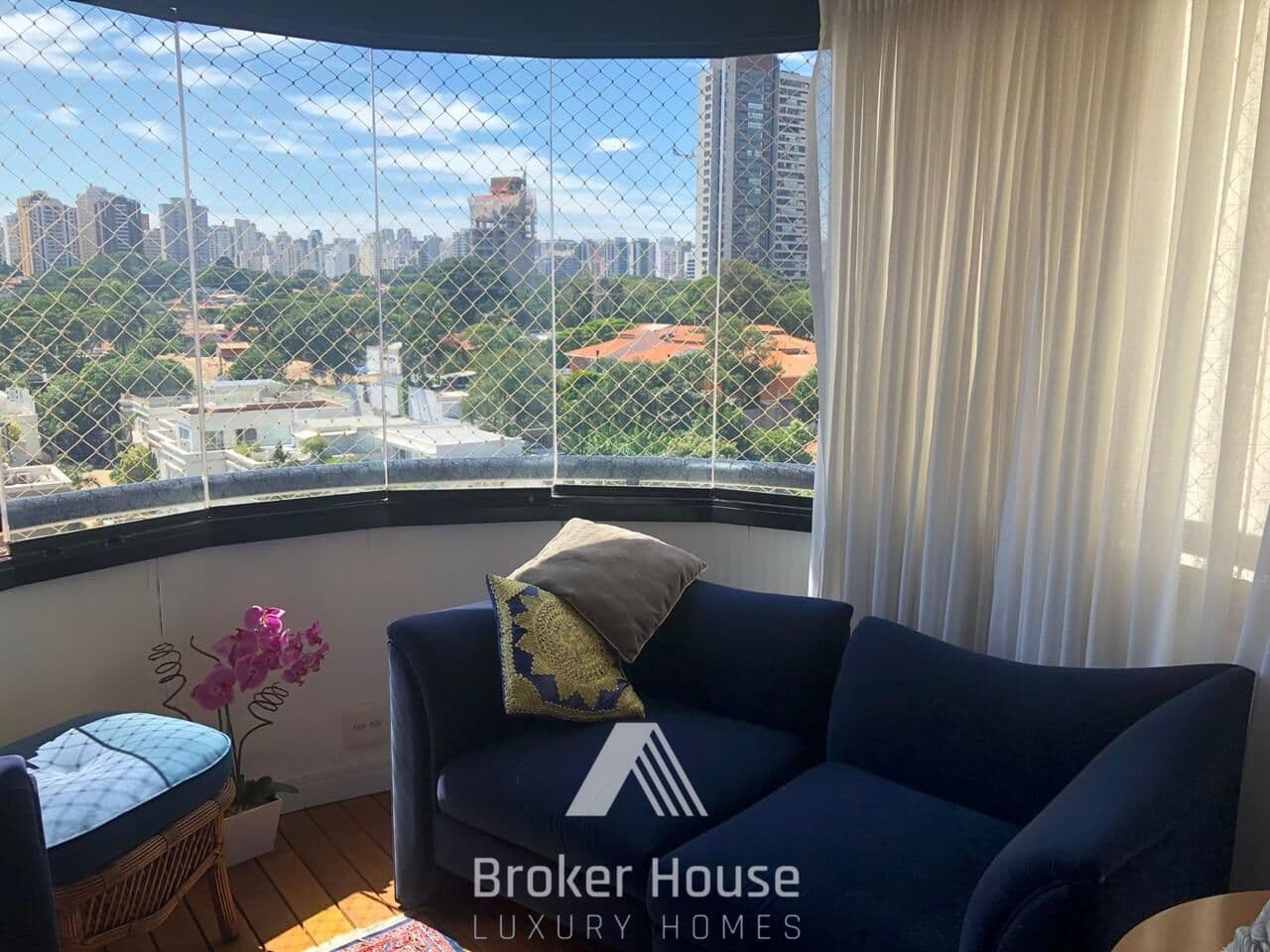Apartamento com 200 m², 3 quartos sendo 3 suítes à venda no bairro Brooklin.
