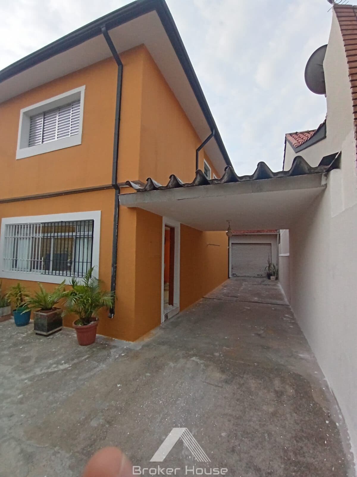 Casa Padrão na Granja Julieta / Vila Cruzeiro