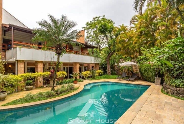 Casa em Condomínio no Jardim Cordeiro
