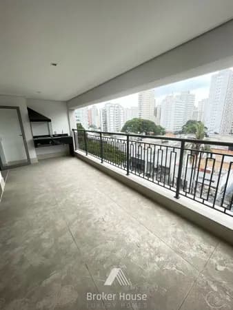 Apartamento em Moema